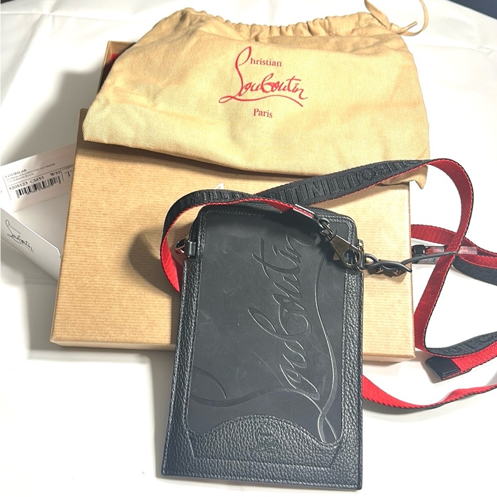 *SOLD* 👠CHRISTIAN LOUBOUTIN
Loubilab Phone Pouch Crossbody Bag, Black